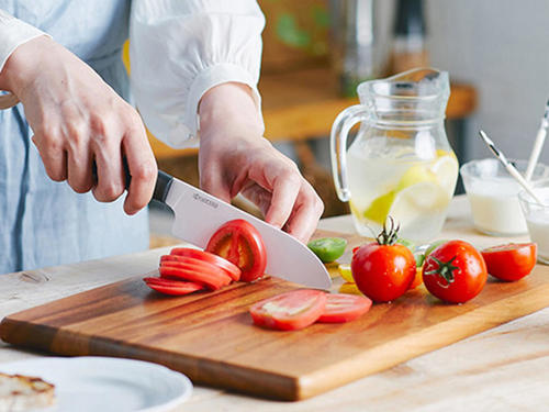 The Secret Behind the Sharpness in a Kyocera Ceramic Knife